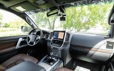Toyota Land Cruiser 200, 2020 год, 8 650 000 рублей, 21 фотография