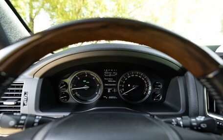 Toyota Land Cruiser 200, 2020 год, 8 650 000 рублей, 17 фотография