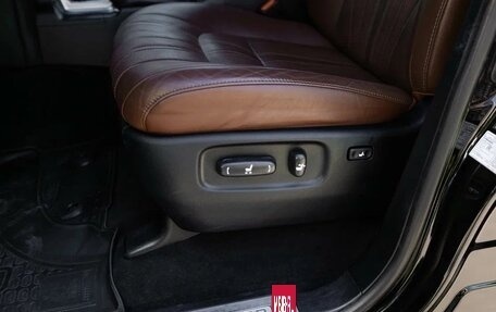 Toyota Land Cruiser 200, 2020 год, 8 650 000 рублей, 15 фотография