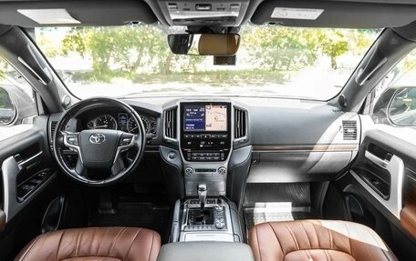 Toyota Land Cruiser 200, 2020 год, 8 650 000 рублей, 24 фотография