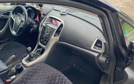 Opel Astra J, 2011 год, 370 000 рублей, 3 фотография