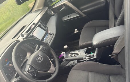 Toyota RAV4, 2017 год, 1 700 000 рублей, 7 фотография