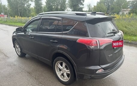 Toyota RAV4, 2017 год, 1 700 000 рублей, 5 фотография