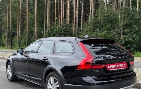 Volvo V90 Cross Country I рестайлинг, 2017 год, 3 470 000 рублей, 5 фотография