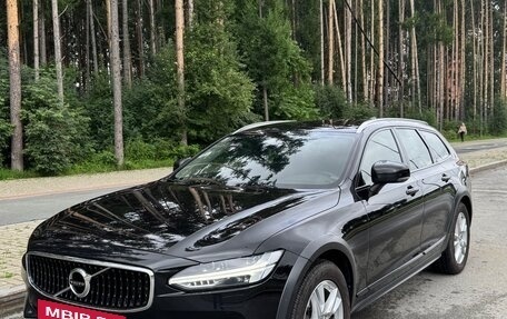 Volvo V90 Cross Country I рестайлинг, 2017 год, 3 470 000 рублей, 11 фотография
