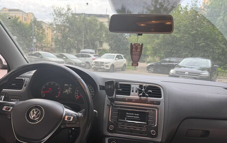 Volkswagen Polo VI (EU Market), 2017 год, 1 100 000 рублей, 3 фотография