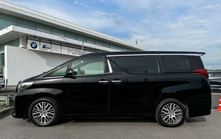 Toyota Alphard III, 2017 год, 3 897 000 рублей, 9 фотография