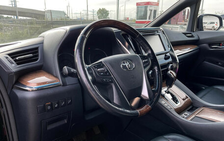 Toyota Alphard III, 2017 год, 3 897 000 рублей, 14 фотография