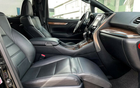 Toyota Alphard III, 2017 год, 3 897 000 рублей, 26 фотография