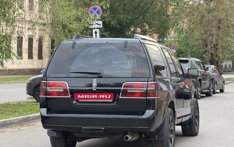 Lincoln Navigator, 2006 год, 1 850 000 рублей, 3 фотография