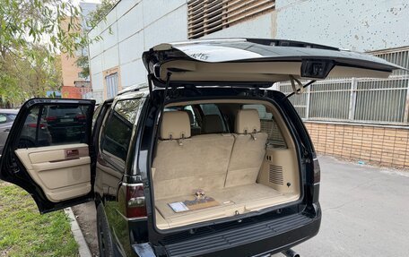 Lincoln Navigator, 2006 год, 1 850 000 рублей, 18 фотография