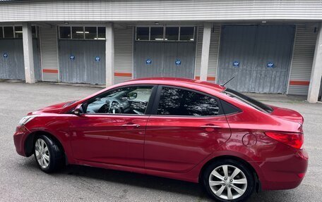 Hyundai Solaris II рестайлинг, 2011 год, 695 000 рублей, 2 фотография