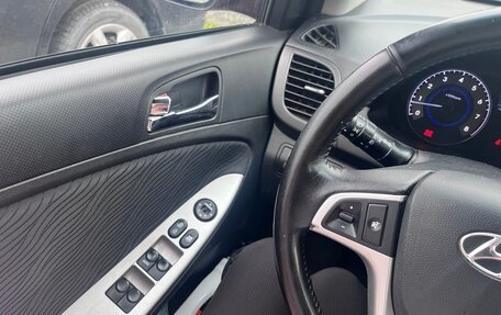 Hyundai Solaris II рестайлинг, 2011 год, 695 000 рублей, 9 фотография