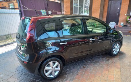 Nissan Note II рестайлинг, 2011 год, 680 000 рублей, 3 фотография