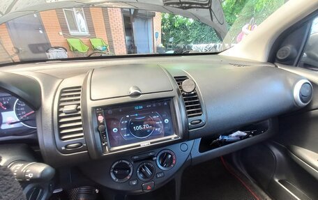 Nissan Note II рестайлинг, 2011 год, 680 000 рублей, 40 фотография
