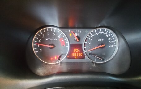 Nissan Note II рестайлинг, 2011 год, 680 000 рублей, 39 фотография