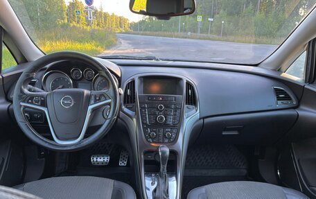 Opel Astra J, 2010 год, 690 000 рублей, 8 фотография
