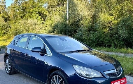 Opel Astra J, 2010 год, 690 000 рублей, 6 фотография
