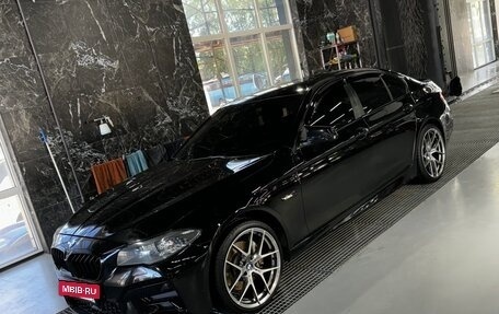 BMW 5 серия, 2013 год, 1 300 000 рублей, 20 фотография