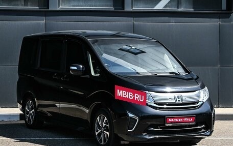 Honda Stepwgn IV, 2019 год, 2 199 000 рублей, 1 фотография