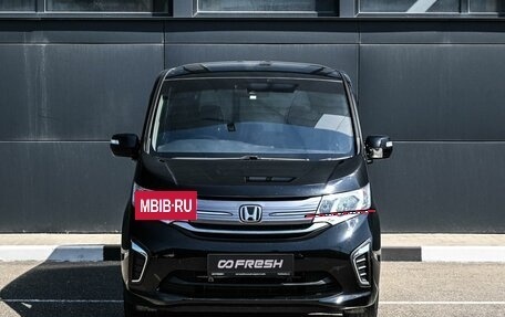 Honda Stepwgn IV, 2019 год, 2 199 000 рублей, 3 фотография