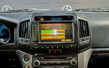Toyota Land Cruiser 200, 2010 год, 2 200 000 рублей, 17 фотография