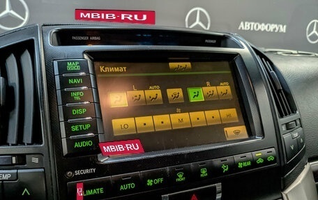 Toyota Land Cruiser 200, 2010 год, 2 200 000 рублей, 28 фотография