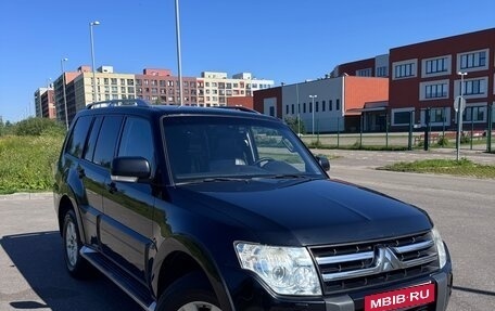 Mitsubishi Pajero IV, 2011 год, 1 950 000 рублей, 3 фотография