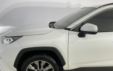 Toyota RAV4, 2021 год, 3 950 000 рублей, 8 фотография