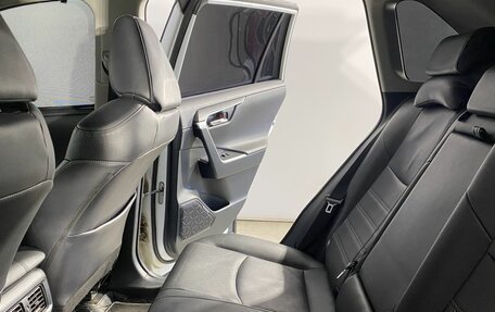 Toyota RAV4, 2021 год, 3 950 000 рублей, 18 фотография