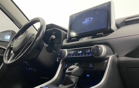 Toyota RAV4, 2021 год, 3 950 000 рублей, 20 фотография