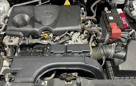 Toyota RAV4, 2021 год, 3 950 000 рублей, 22 фотография