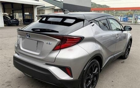 Toyota C-HR I рестайлинг, 2022 год, 1 770 000 рублей, 5 фотография