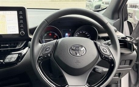 Toyota C-HR I рестайлинг, 2022 год, 1 770 000 рублей, 18 фотография