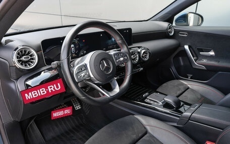 Mercedes-Benz A-Класс, 2020 год, 2 449 000 рублей, 15 фотография