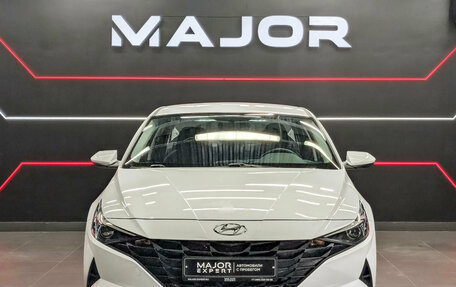 Hyundai Elantra, 2022 год, 2 370 000 рублей, 2 фотография