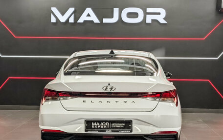 Hyundai Elantra, 2022 год, 2 370 000 рублей, 6 фотография