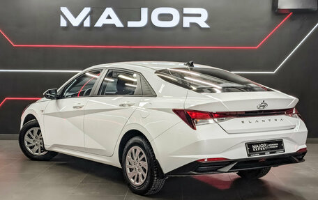 Hyundai Elantra, 2022 год, 2 370 000 рублей, 7 фотография
