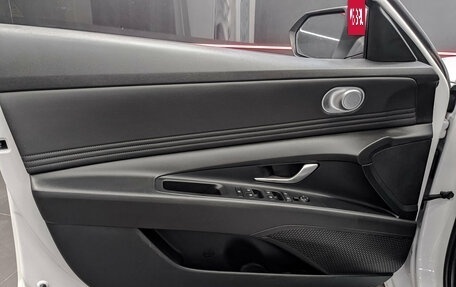Hyundai Elantra, 2022 год, 2 370 000 рублей, 19 фотография