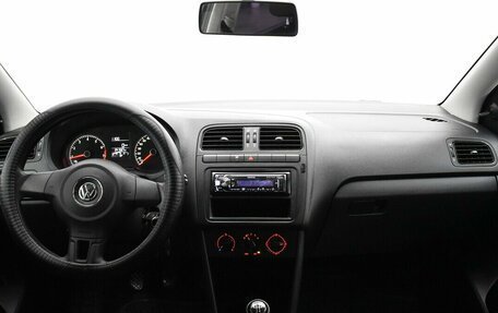 Volkswagen Polo VI (EU Market), 2015 год, 730 000 рублей, 5 фотография
