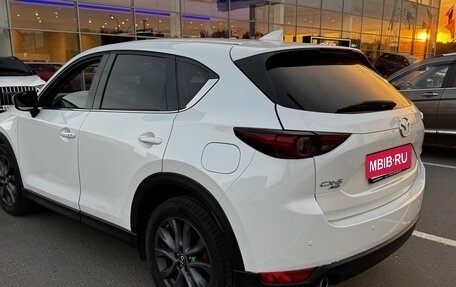 Mazda CX-5 II, 2018 год, 2 430 000 рублей, 2 фотография