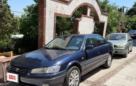 Toyota Camry, 1997 год, 575 000 рублей, 8 фотография