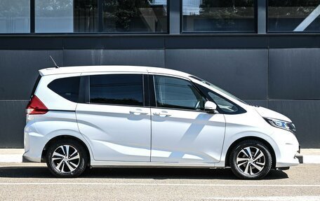 Honda Freed II, 2019 год, 2 049 000 рублей, 5 фотография