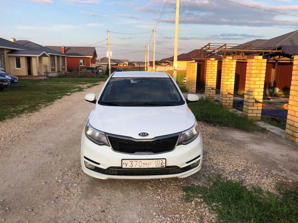 KIA Rio III рестайлинг, 2017 год, 800 000 рублей, 2 фотография