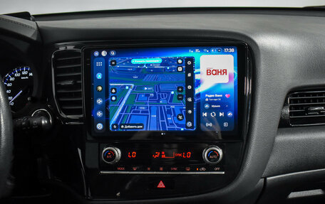 Mitsubishi Outlander III рестайлинг 3, 2022 год, 2 150 000 рублей, 17 фотография
