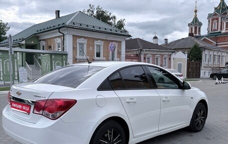 Chevrolet Cruze II, 2011 год, 889 000 рублей, 1 фотография