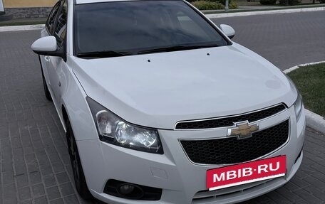 Chevrolet Cruze II, 2011 год, 889 000 рублей, 2 фотография