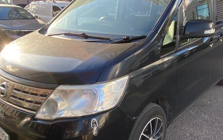 Nissan Serena III, 2009 год, 900 000 рублей, 4 фотография