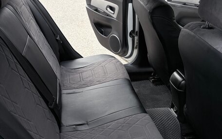 Chevrolet Cruze II, 2011 год, 889 000 рублей, 12 фотография