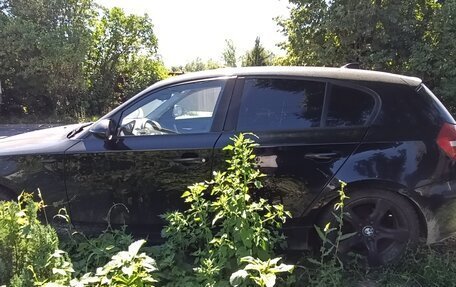 BMW 1 серия, 2009 год, 1 000 000 рублей, 2 фотография